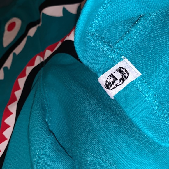 BAPE SHORTS - Picture 3 of 4